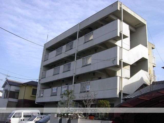 三宝マンションの外観写真