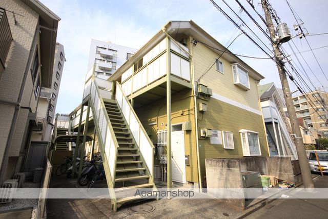 フロムココの玄関写真