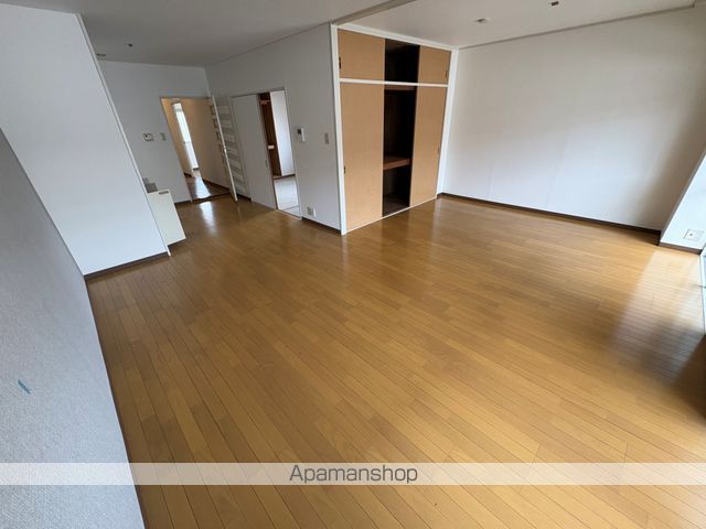BELONG枚方東1番館の内装写真