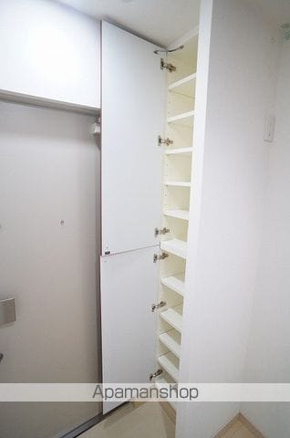 レグラス横浜西口の内装写真