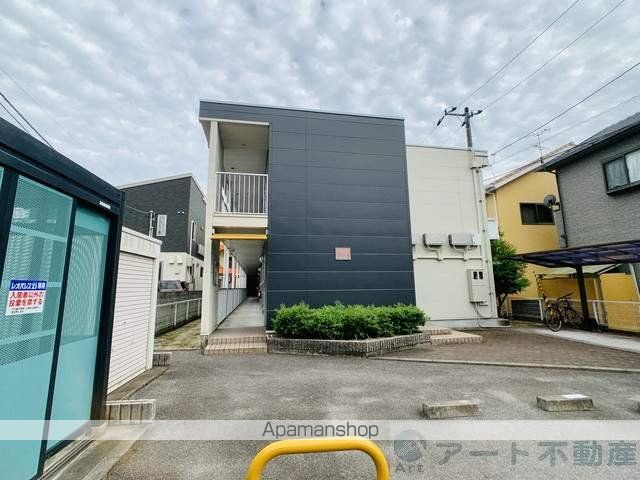 レオパレス医学部前の外観写真