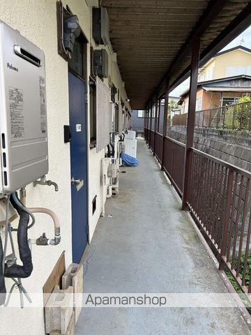 プレステージ伊勢原の玄関写真
