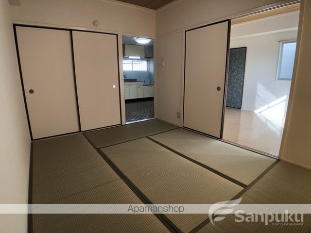 天山ハイツIIの内装写真