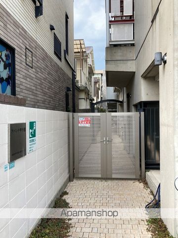 アバンテ甲子園の玄関写真