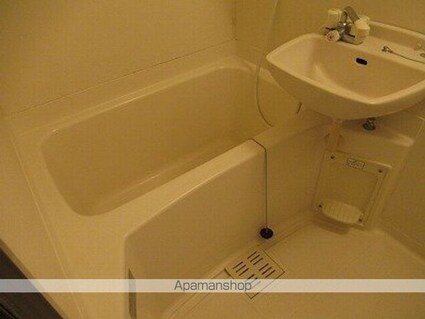 岩手県盛岡市前九年１丁目[1K/31.5m2]のバス