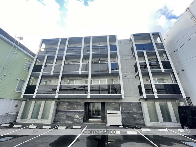 FER A CHEVAL二十四軒の外観写真