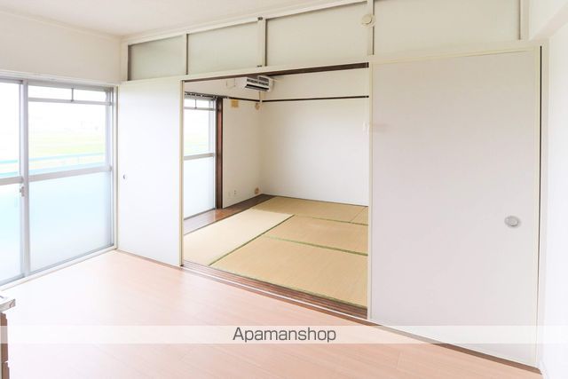 ビレッジハウス直方4号棟の内装写真