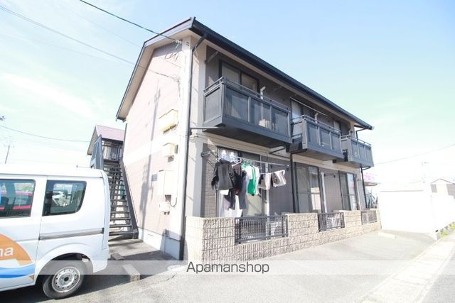 ラッキー下中野の外観写真