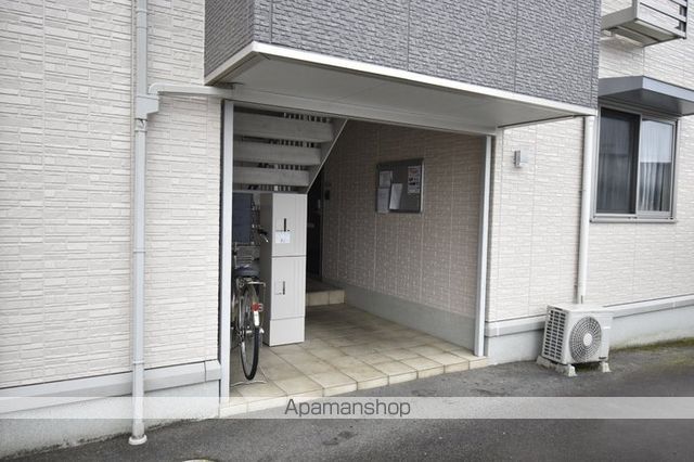 アグリーブルIIの玄関写真