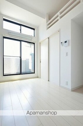 愛知県名古屋市中村区下中村町１丁目[1R/19.68m2]のリビング・居間