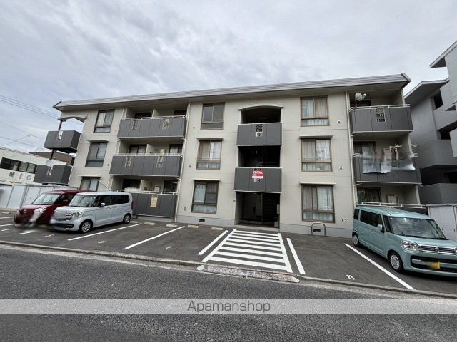 トリヴァンベール平山の外観写真