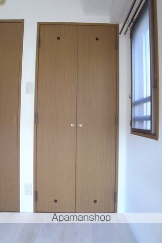 東京地下鉄東西線 西葛西駅 徒歩5分 7階建 築26年の内装写真