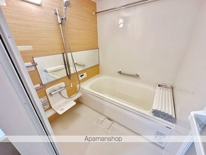 滋賀県東近江市東沖野３丁目[3LDK/68.65m2]のバス