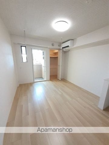 モンベルの内装写真