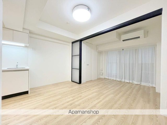 クロスレジデンス阿波座の内装写真