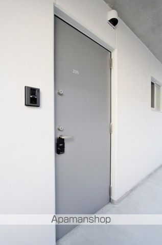 UKマンションの玄関写真