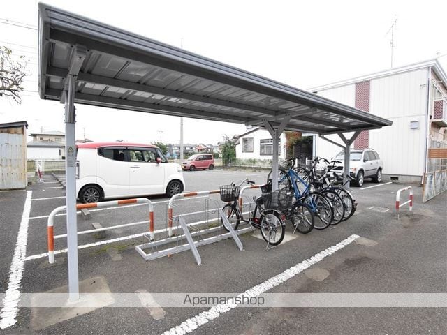 広栄アパートBの外観写真