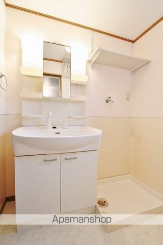 ロイヤルファイン壱・弐番館の内装写真