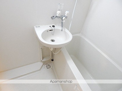 東京都立川市錦町１丁目[1K/21.39m2]のバス