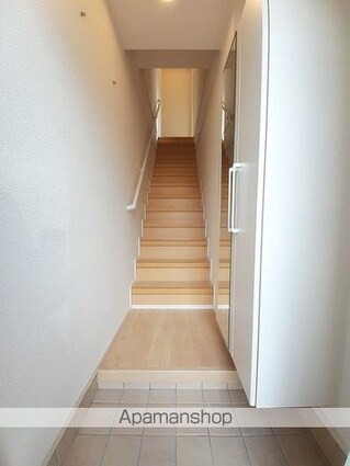 ガーデンヒルズＡ[1R/40.94m2]の玄関