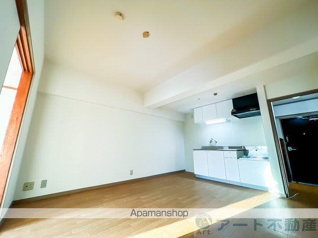 シャルマンコーポ垣生の内装写真