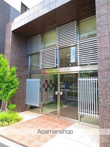 ライオンズクオーレ東京三ノ輪シティゲートの玄関写真