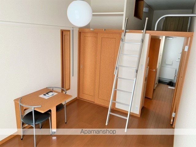 レオパレスシャイニー甲府の内装写真