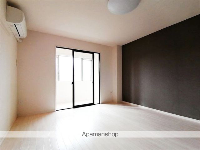 コンテンポラリースクエアの内装写真