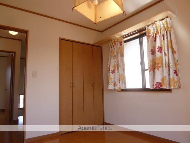 西矢倉3丁目貸家の内装写真