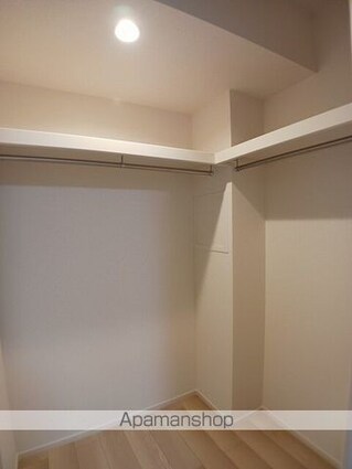 ラクーン守山[1LDK/42.59m2]の収納