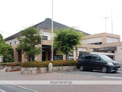 アムール　Ａ棟[2LDK/54.65m2]の周辺2