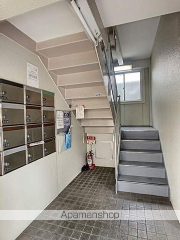 厚生シティハイツの玄関写真