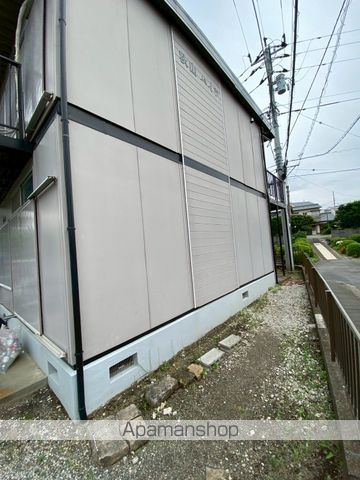 秋山ハイツの外観写真