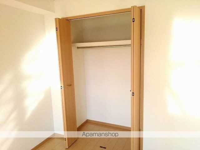 イストワール IIの内装写真