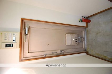 若草ハイツ[3LDK/65m2]の玄関