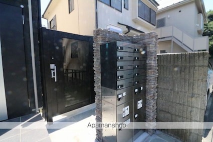 東京都武蔵野市境１丁目[1K/23.01m2]のエントランス