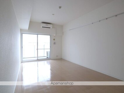 カスタリア伏見[1R/38.92m2]のリビング・居間