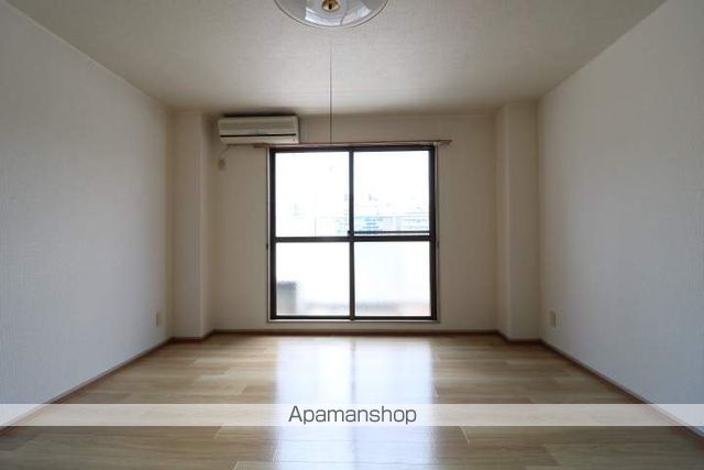 ノーブルハイツ鹿田の内装写真
