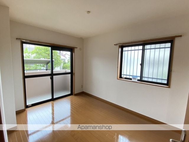 ラフィーネ弐番館の内装写真