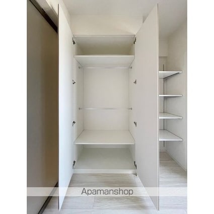 ルフォンプログレ浅草入谷[1DK/25.64m2]の収納