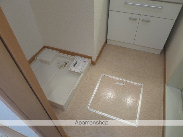 マイカーサ2の内装写真