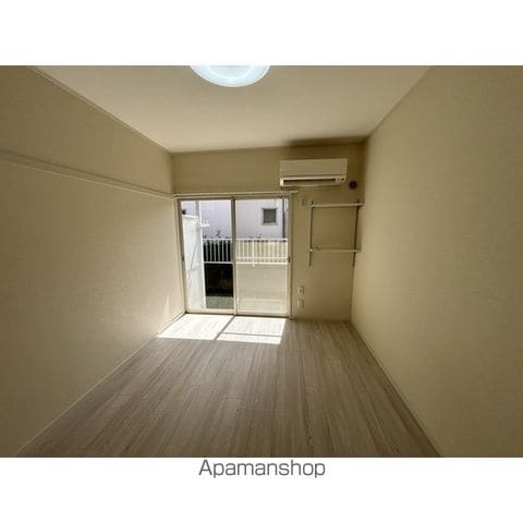 清水ハイツの内装写真