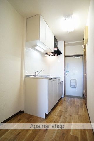GRANDIRの内装写真