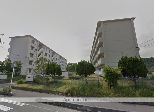 ビレッジハウス楠II1号棟の外観写真