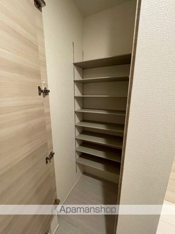 広島電鉄宮島線 宮内駅 徒歩8分 3階建 築3年の内装写真