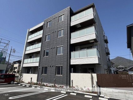 フィーノ[2LDK/75.12m2]の外観2