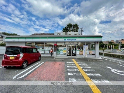 ベルヴィ栗東[2LDK/53m2]の周辺4