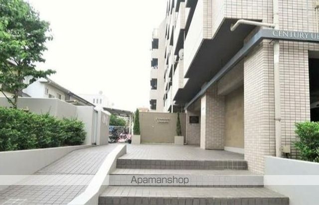 センチュリー浦和の玄関写真