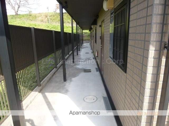 東海道本線 草津駅 徒歩6分 2階建 築24年の玄関写真