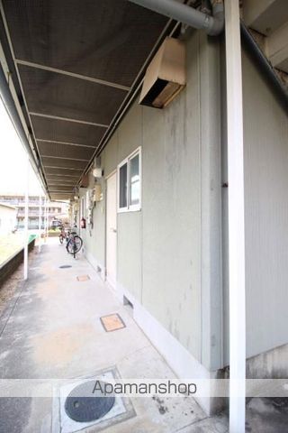 グリーンコート関の玄関写真